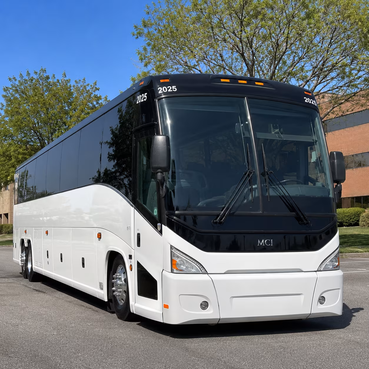 Cincinnati Airport Shuttle & Transportation party bus exterior