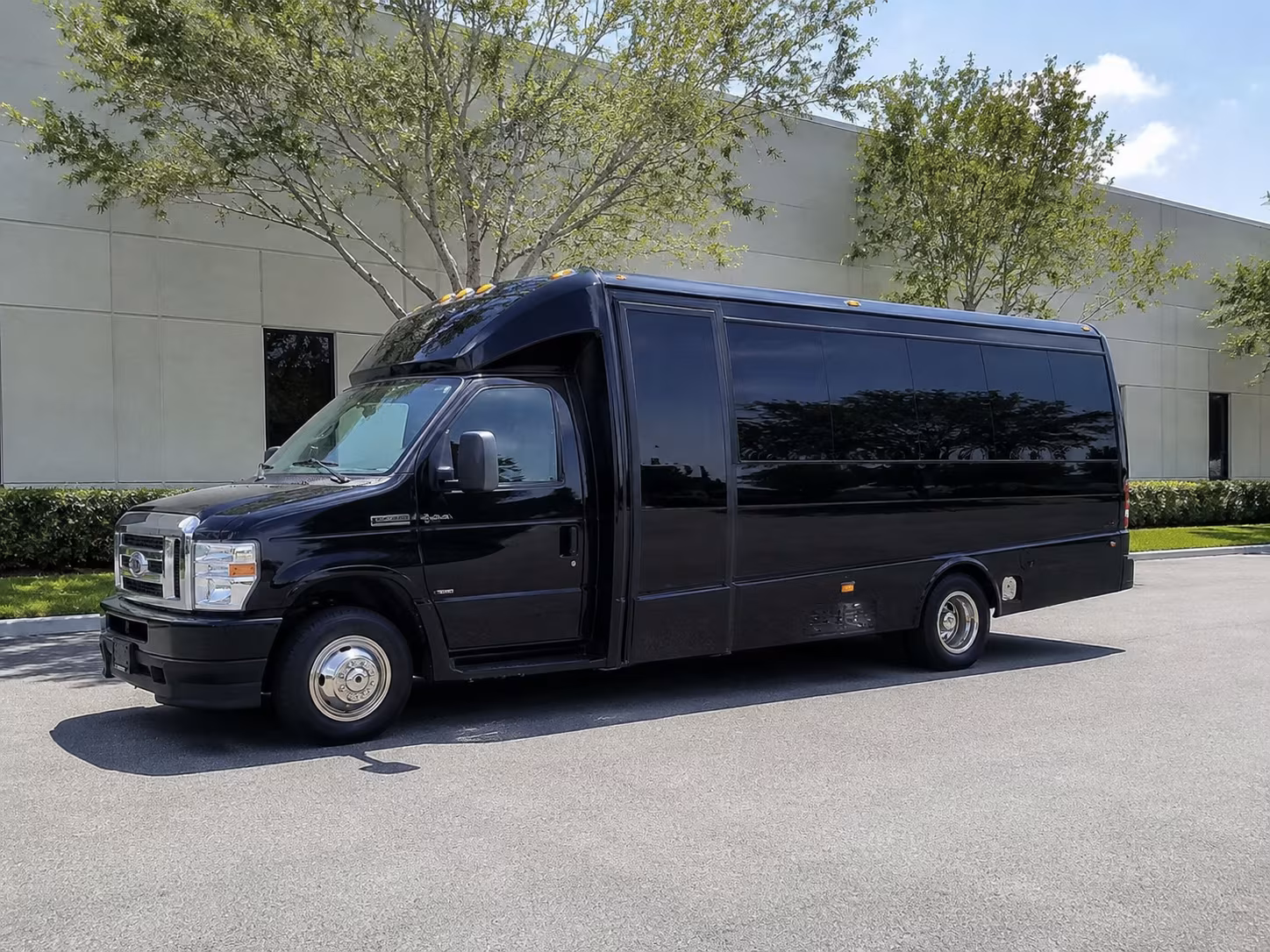 Cincinnati Airport Shuttle & Transportation onboard seating