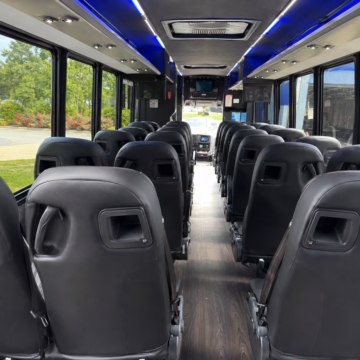 Cincinnati Birthday, Sweet 16, & Quinceañera Transportation party bus interior