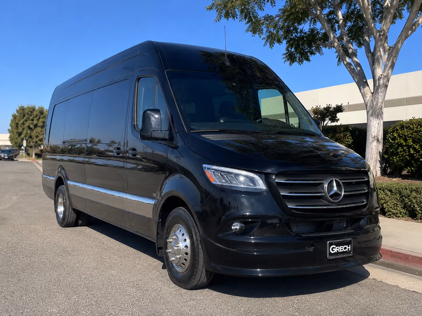 Cincinnati Concert & Music Festival Transportation party bus exterior