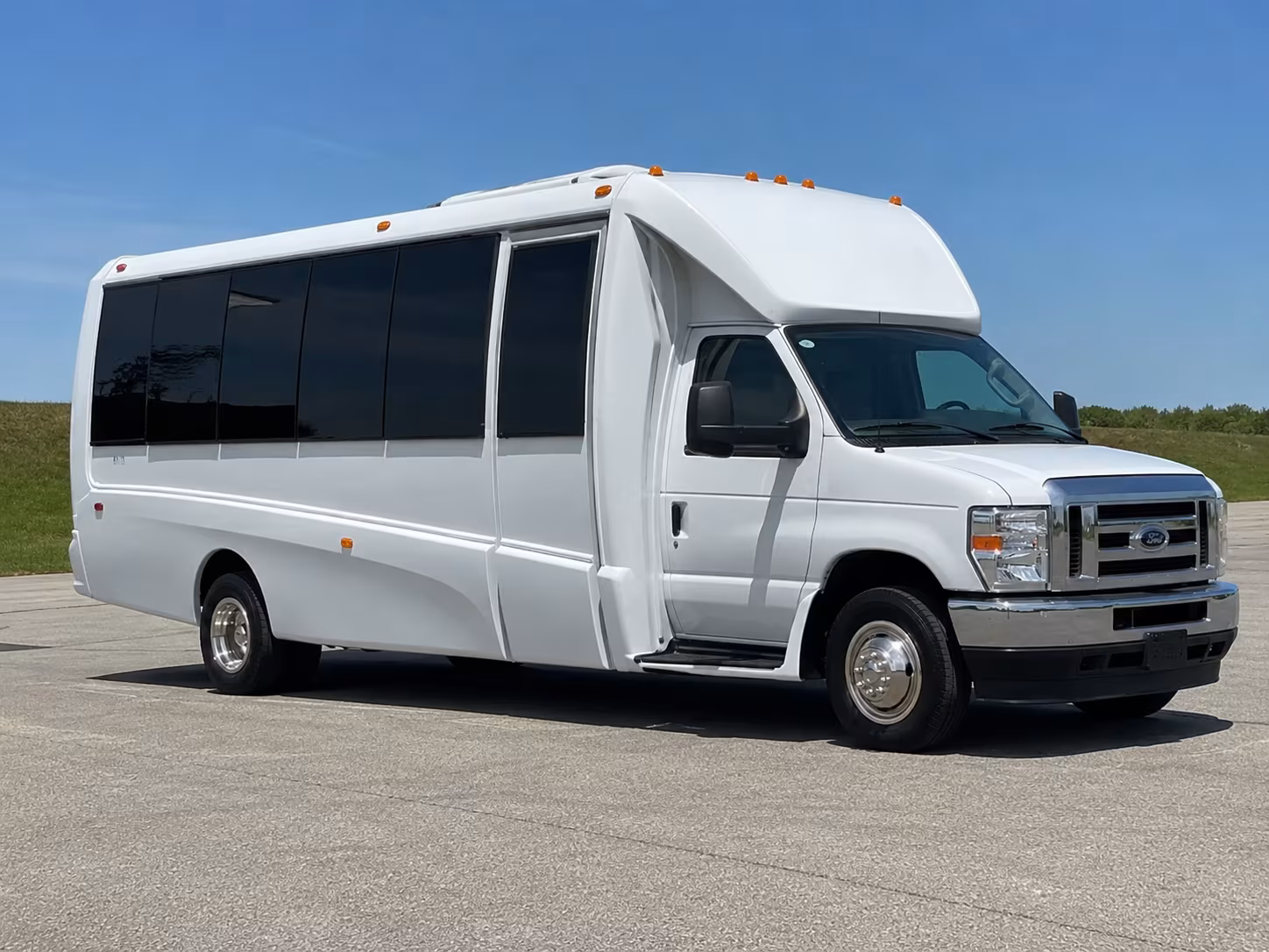 Cincinnati Concert & Music Festival Transportation party bus exterior