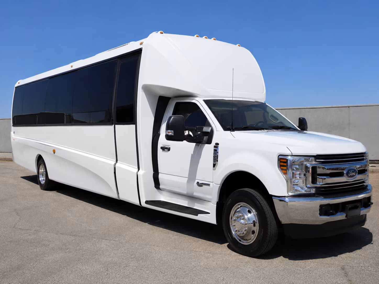 Cincinnati Concert & Music Festival Transportation party bus exterior