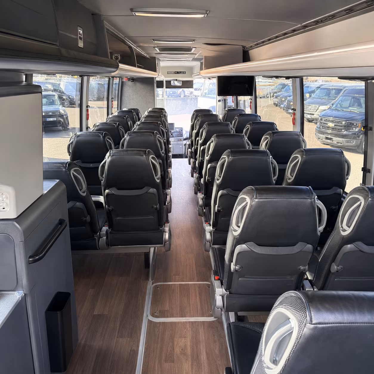 Cincinnati Corporate Transportation party bus exterior