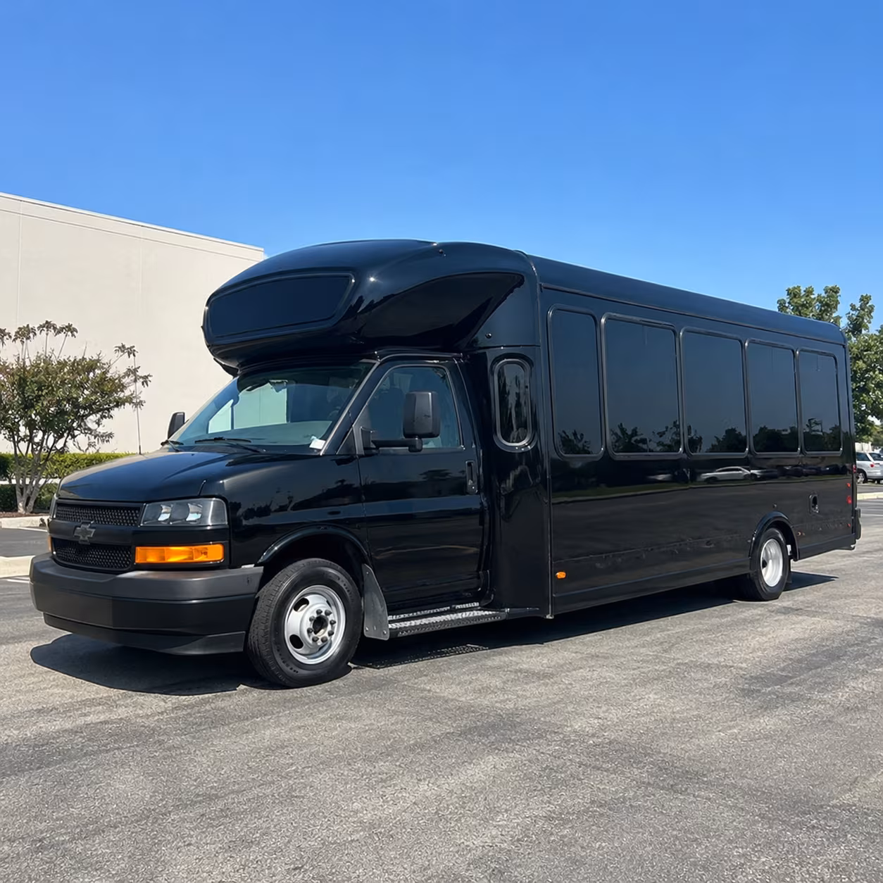 Cincinnati Wedding Transportation party bus exterior